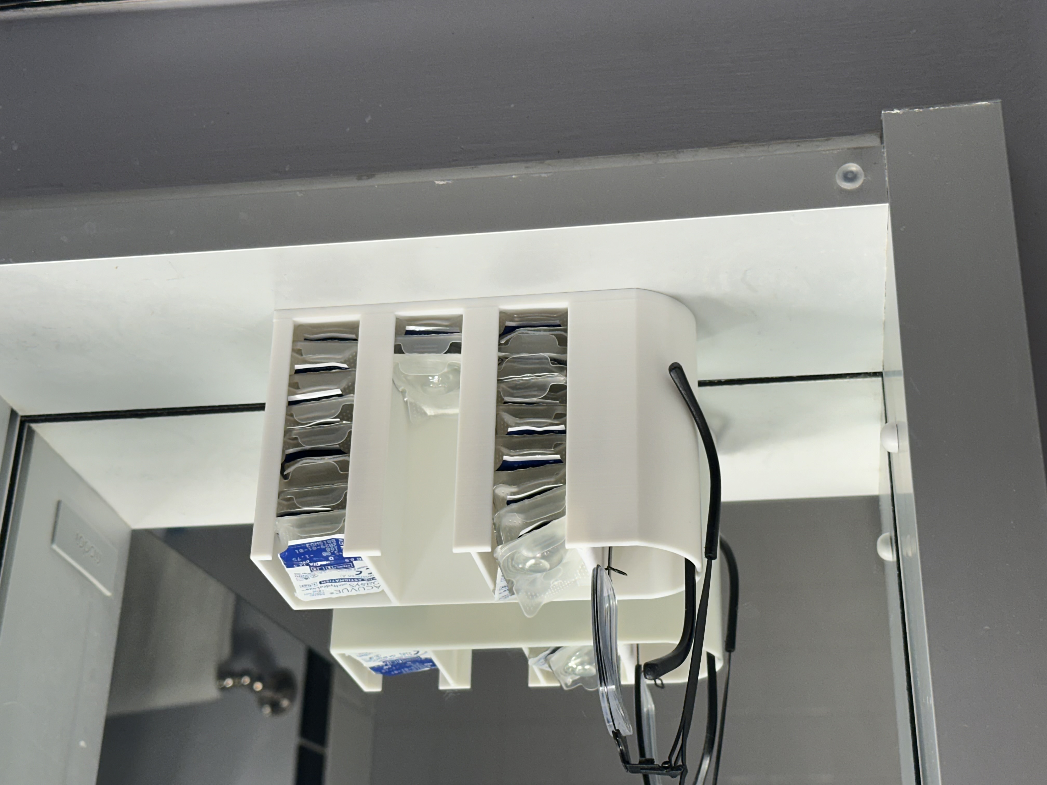 Under-cabinet mount